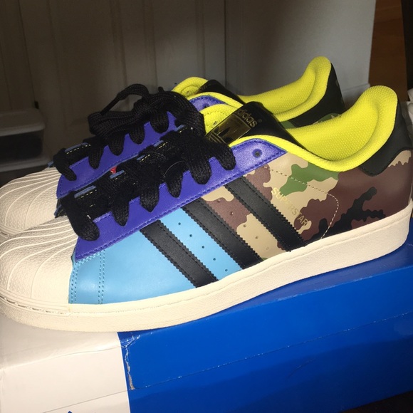 adidas superstar oddity
